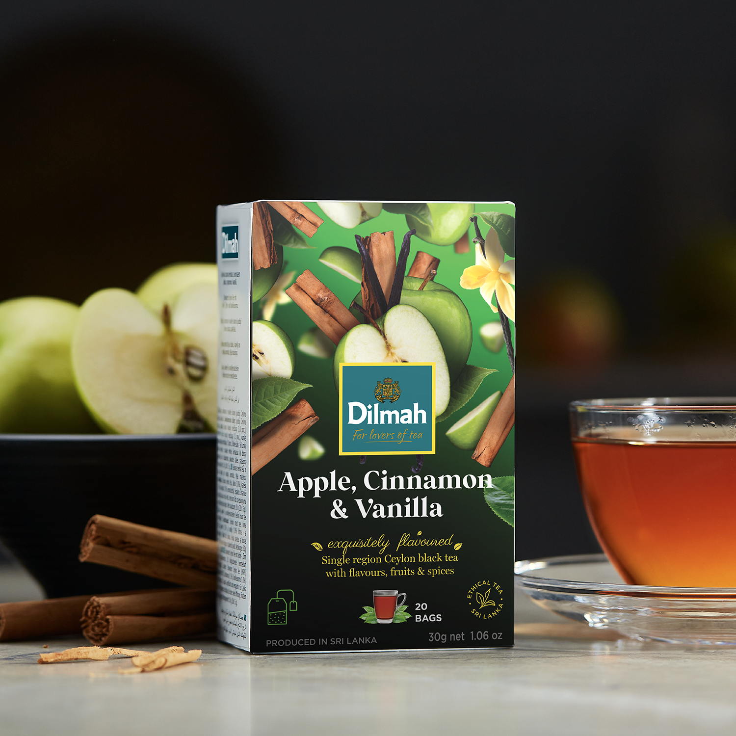Herbata zimowa z cynamonem cejlońskim: Dilmah Apple Cinnamon & Vanilla.