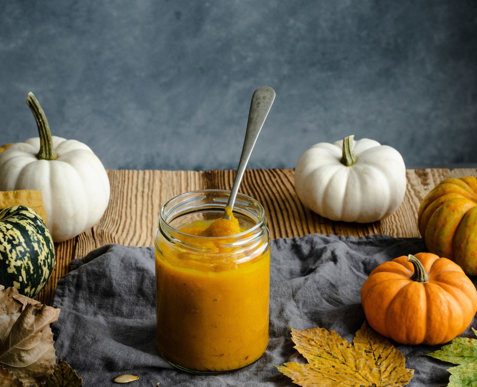 ALT: Dyniowe purée w słoiku, idealne do Pumpkin Spice Latte.
