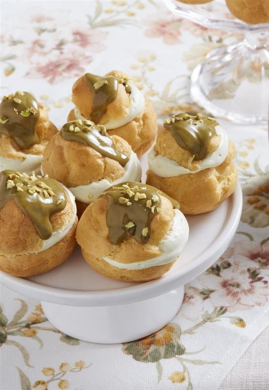 Mini karpatka z sosem pistacjowym Fabbri.